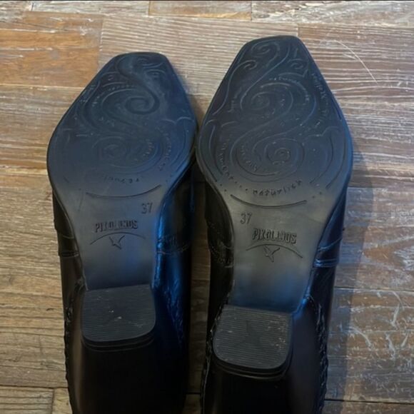 Pikolinos Pointy Toe Leather Loafer Heels - Picture 11 of 12